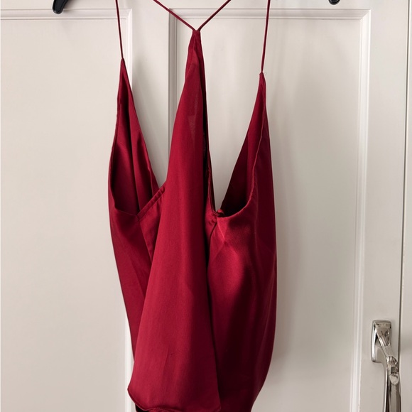 Caren Forbes Elegant Red Top - Picture 5 of 5